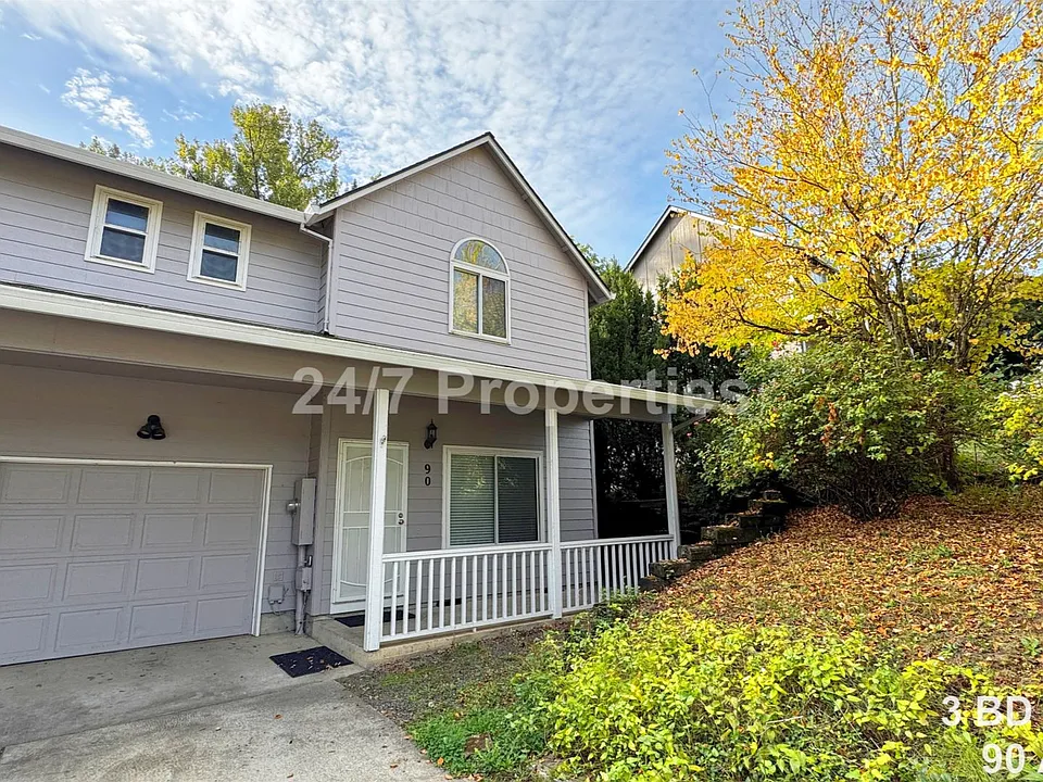 90 Alder St