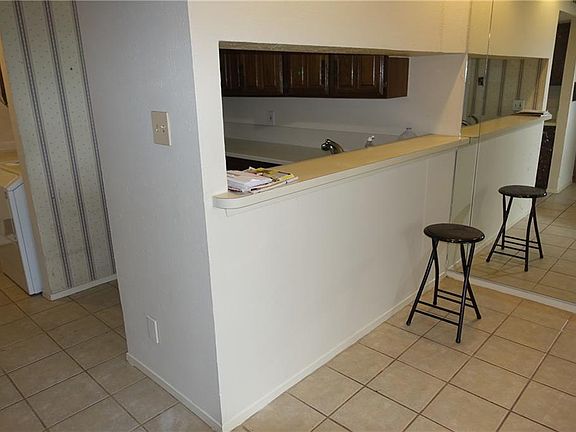 5th image of 1808 Briar Creek Cir