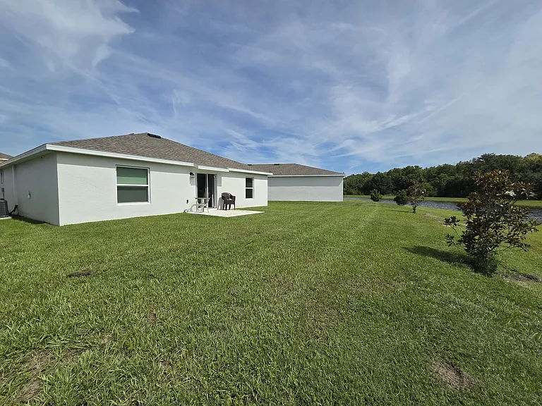 3949 Ambrose Ave — Photo 19