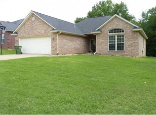 140 Sandstone Ln, Nacogdoches, TX 75965