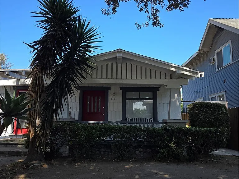 209 S Birch St #B — Photo 1