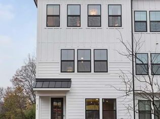 654 E Woodlawn Rd, Charlotte, NC 28209