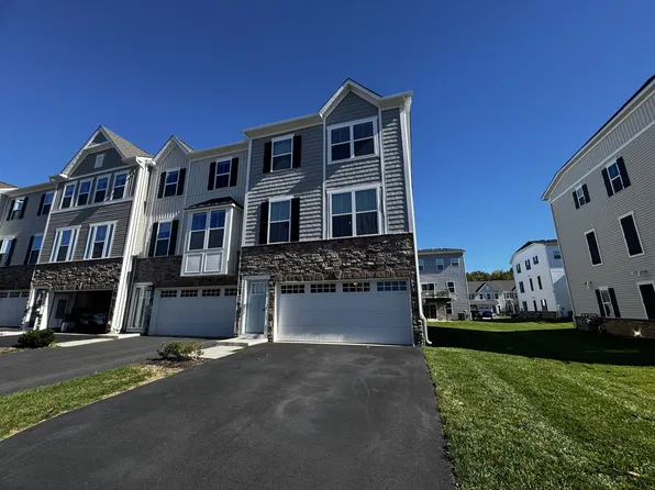 30 Dolcie Ln, Lawrence Township, NJ 08648