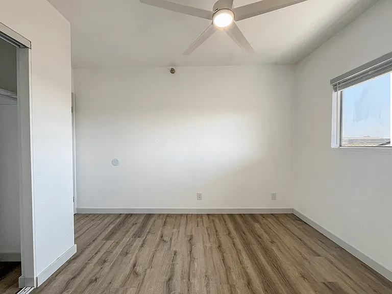 12020 Grevillea Ave — Photo 31