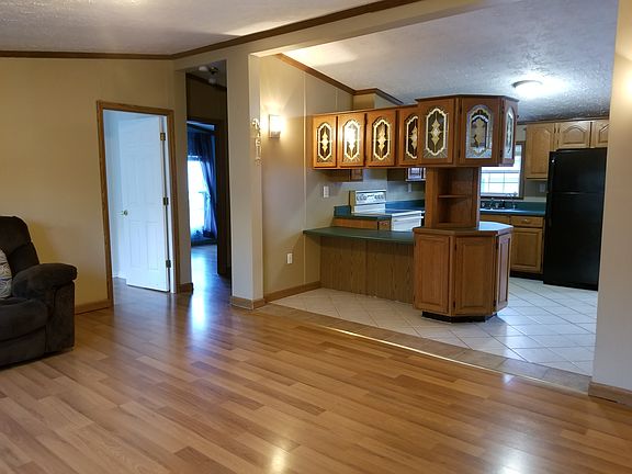 2nd image of 1124 Jacob Ln