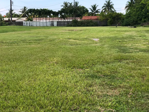 8801 SW 56th St, Miami, FL 33165