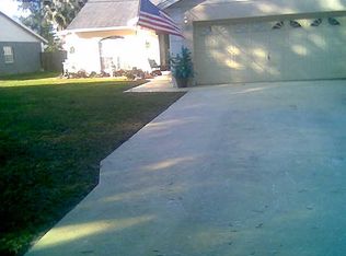 806 NE 2nd Ave, Ruskin, FL 33570