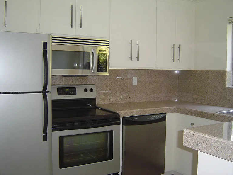 6 Hillcrest Ave #2 — Photo 10