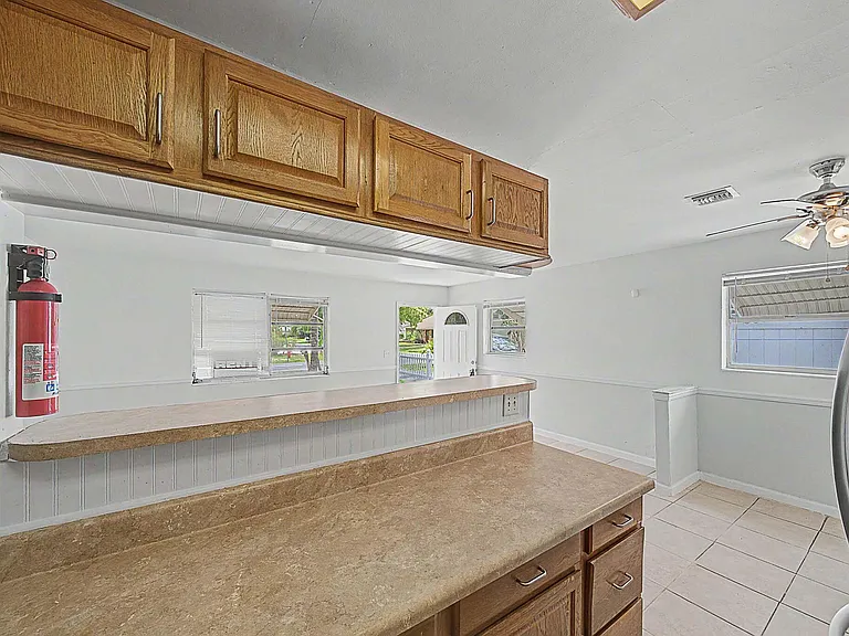 301 SE 21st Ave — Photo 25