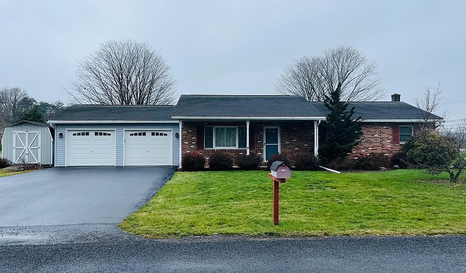 1st image of 22 Manor Dr