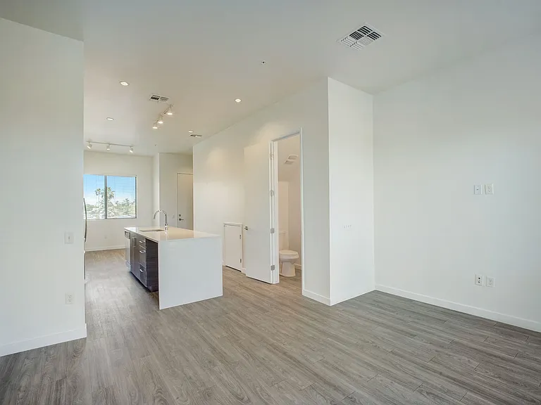 Dusk Scottsdale Apartments — Photo 20