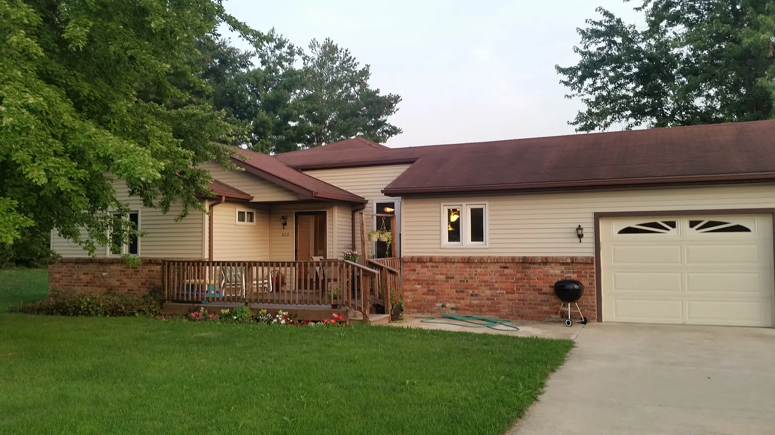 212 N Dianne Ln photo 1