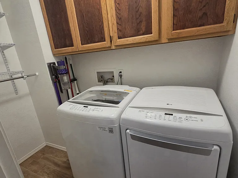 804 Zweck Ct — Photo 12