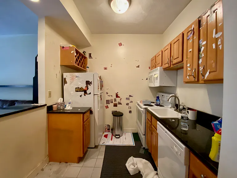 55 Queensberry St #4 — Photo 7