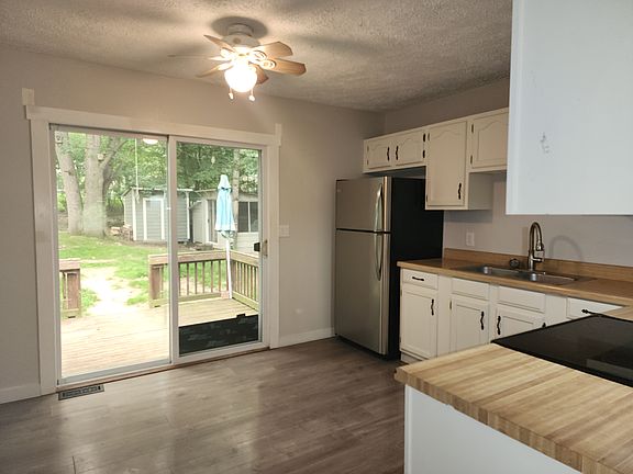 5th image of 4416 Eagle Crest Dr