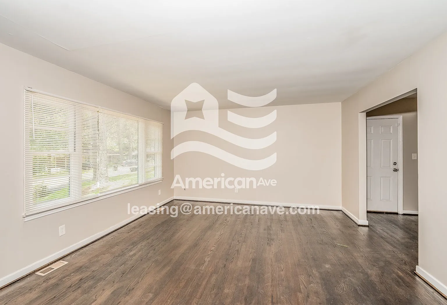 3 bed, 1.0 bath, 1325 sqft, $1,275 — Photo 3