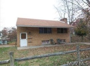 4915 Crestview Cir, Parkersburg, WV 26104