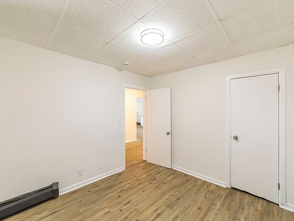 4th image of 3711 Fir St #3