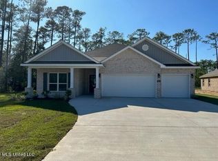 6225 Sandhill Cv, Ocean Springs, MS 39564