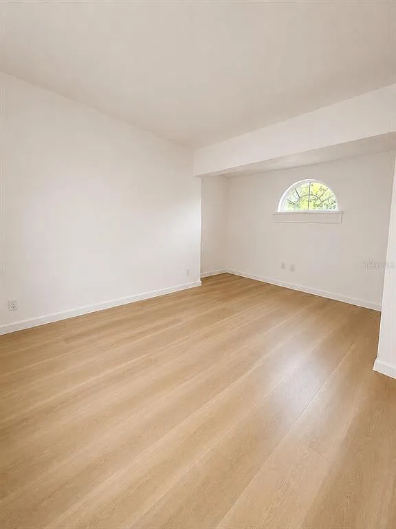 4 bed, 2.5 bath, 1511 sqft, $2,500 — Photo 3