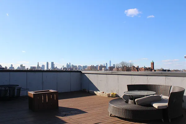 Rented by Blue Egg Realty Corp | media 28