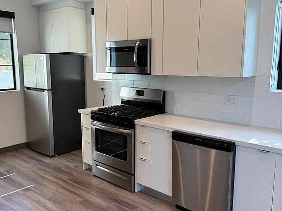3rd image of 161 S Normandie Ave #14