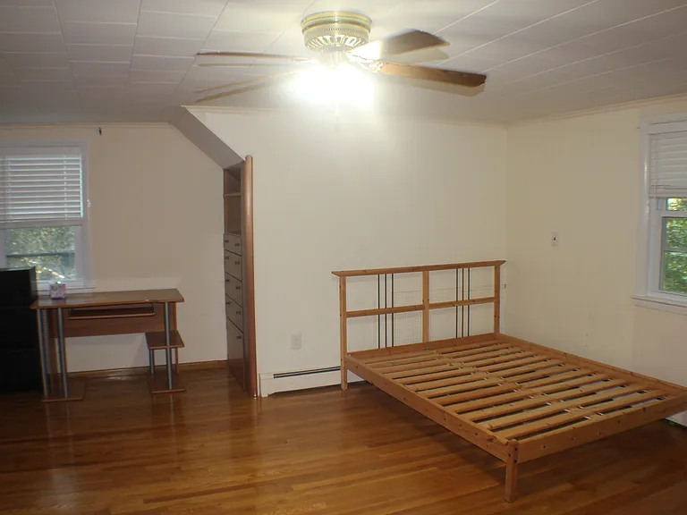 366 Waverley Oaks Rd — Photo 7