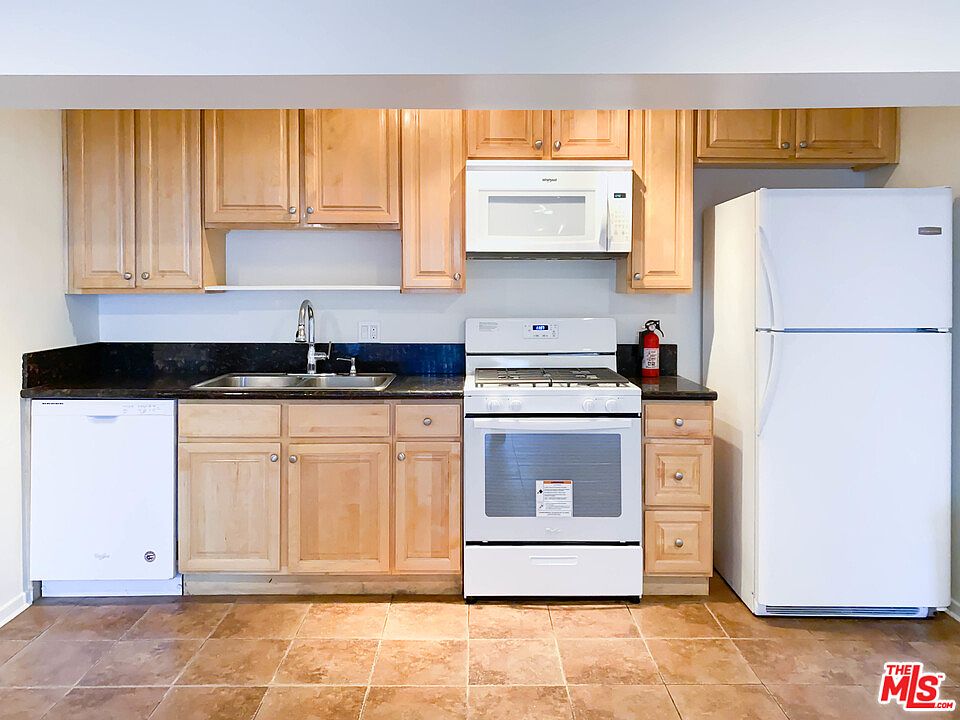 1st image of 6727 Orion Ave #6727.5
