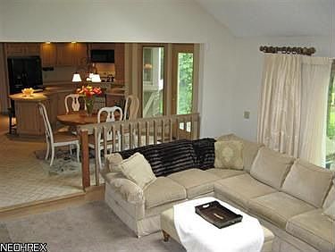 3rd image of 1919 Holdens Arbor Cir
