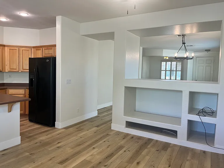 2413 W Lewis And Clark Trl — Photo 11