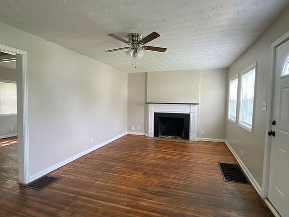 3rd image of 3317 N Colorado Ave