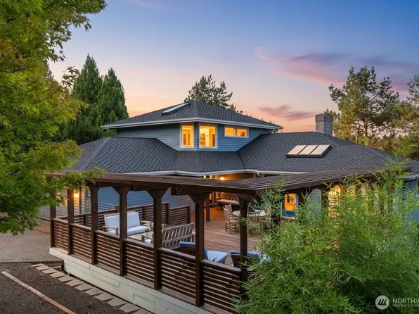 4660 NE 89th Street, Seattle, WA 98115