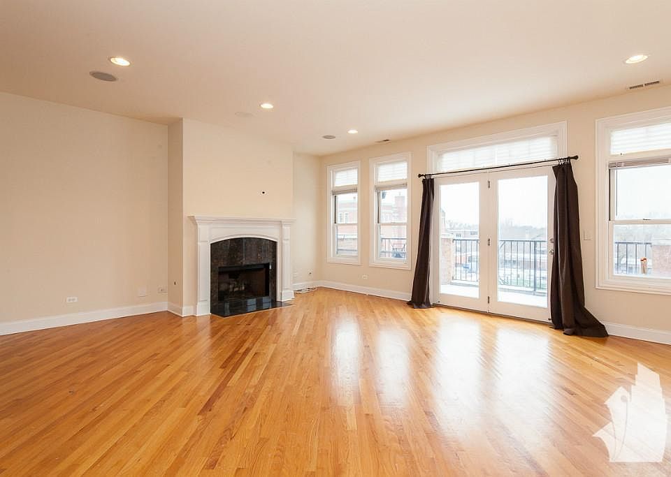 1st image of 3837 N Southport Ave Fl 4