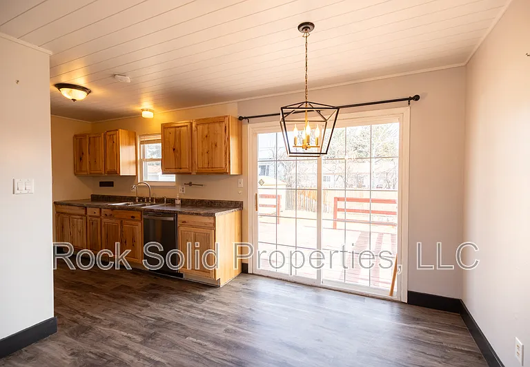 4709 Windmill Rd — Photo 8