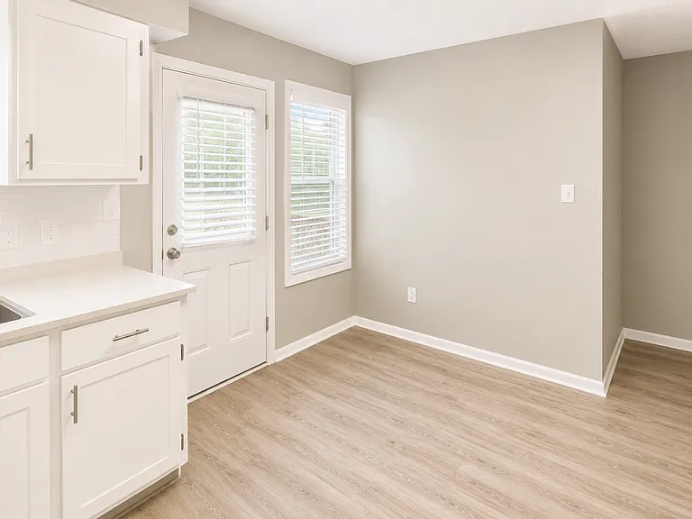 Windsong Townhomes — Photo 8