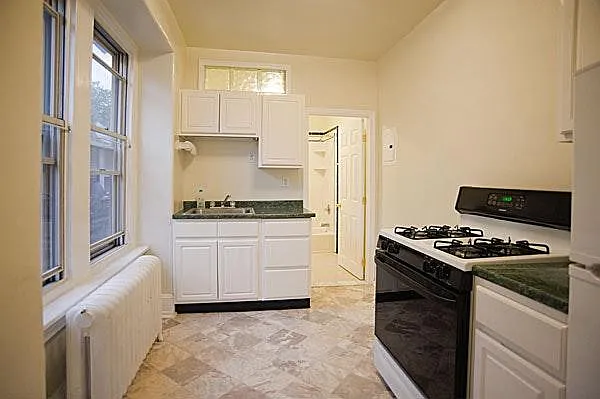Kitchen (south)