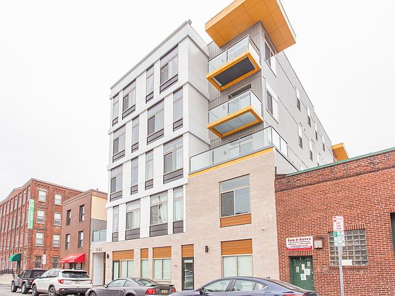 5th image of 1143 N 3rd St Unit 401A