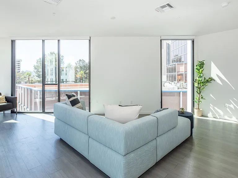 Rendezvous Urban Flats — Photo 13