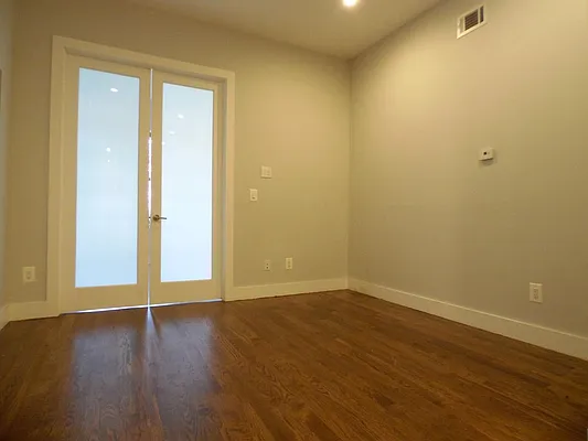 Rented by Premier Metro Realty Corp | media 17