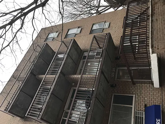 Rented by 18 REALTY | media 17