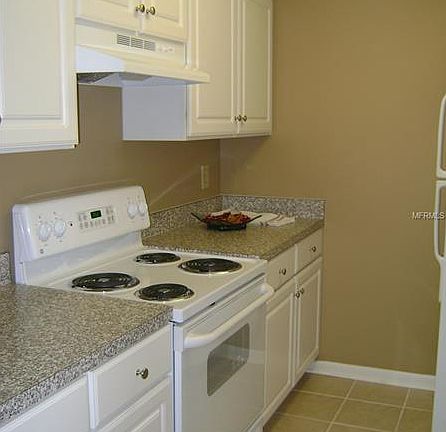 4th image of 3550 Sable Palm Ln Unit F