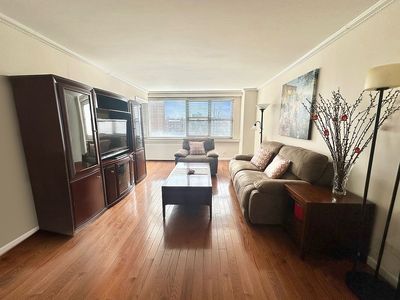 6120 Grand Central Pkwy APT B200, Forest Hills, NY, 11375