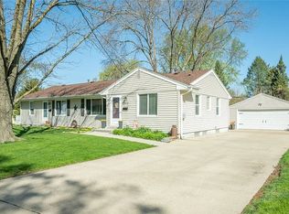 3709 Marianna Trl, Des Moines, IA 50310