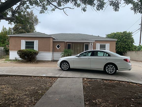 2nd image of 823 4th Ave