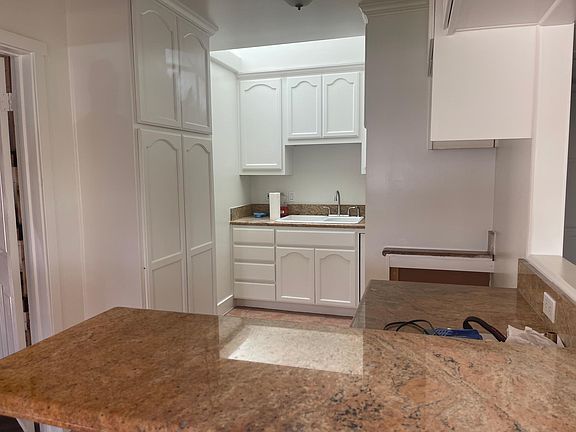3rd image of 336 D Ave