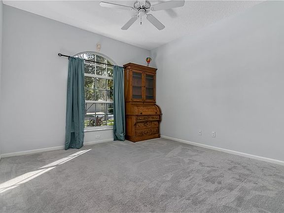 4th image of 3129 SE Brierwood Pl