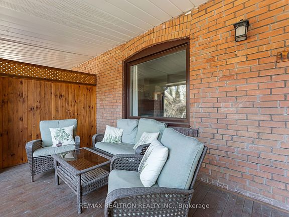 2nd image of 105 Springmount Ave