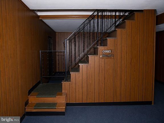 5th image of 709 Margo Rd