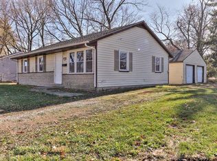 1531 Hedge Rd, Champaign, IL 61821