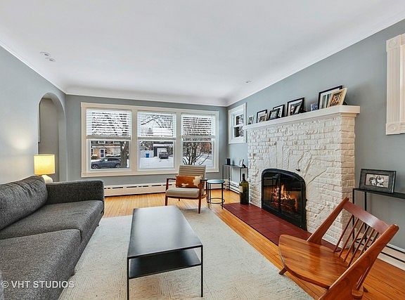 2nd image of 466 Pleasant Ave